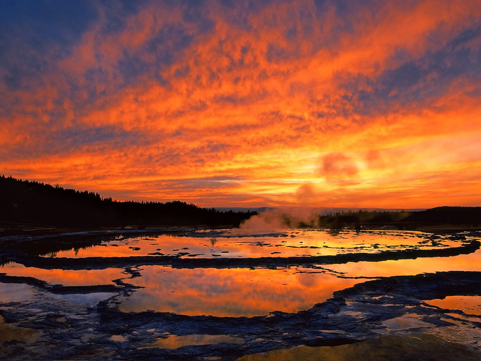 great_fountain_geyser__wyoming.jpg