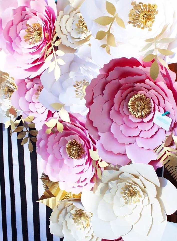 BRIDAL SHOWER FLOWER WALL