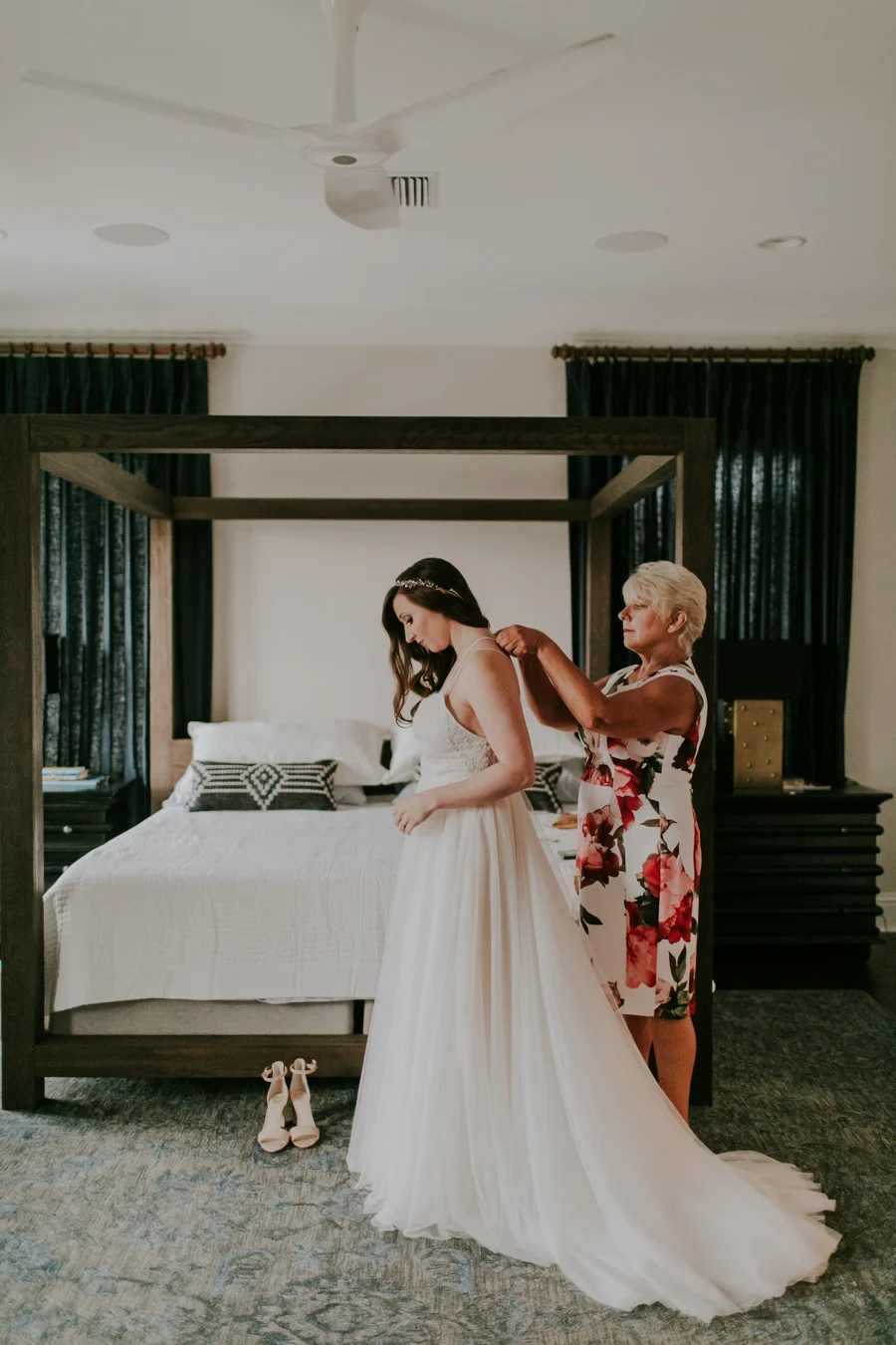 Stephanie And Kent Bailey Tampa Florida Romantic Wedding At Coppertail Brewery in Ybor Florist Fire BHLDN Mis En Place Ibex String Quartet Let Them Eat Cake -24.jpg