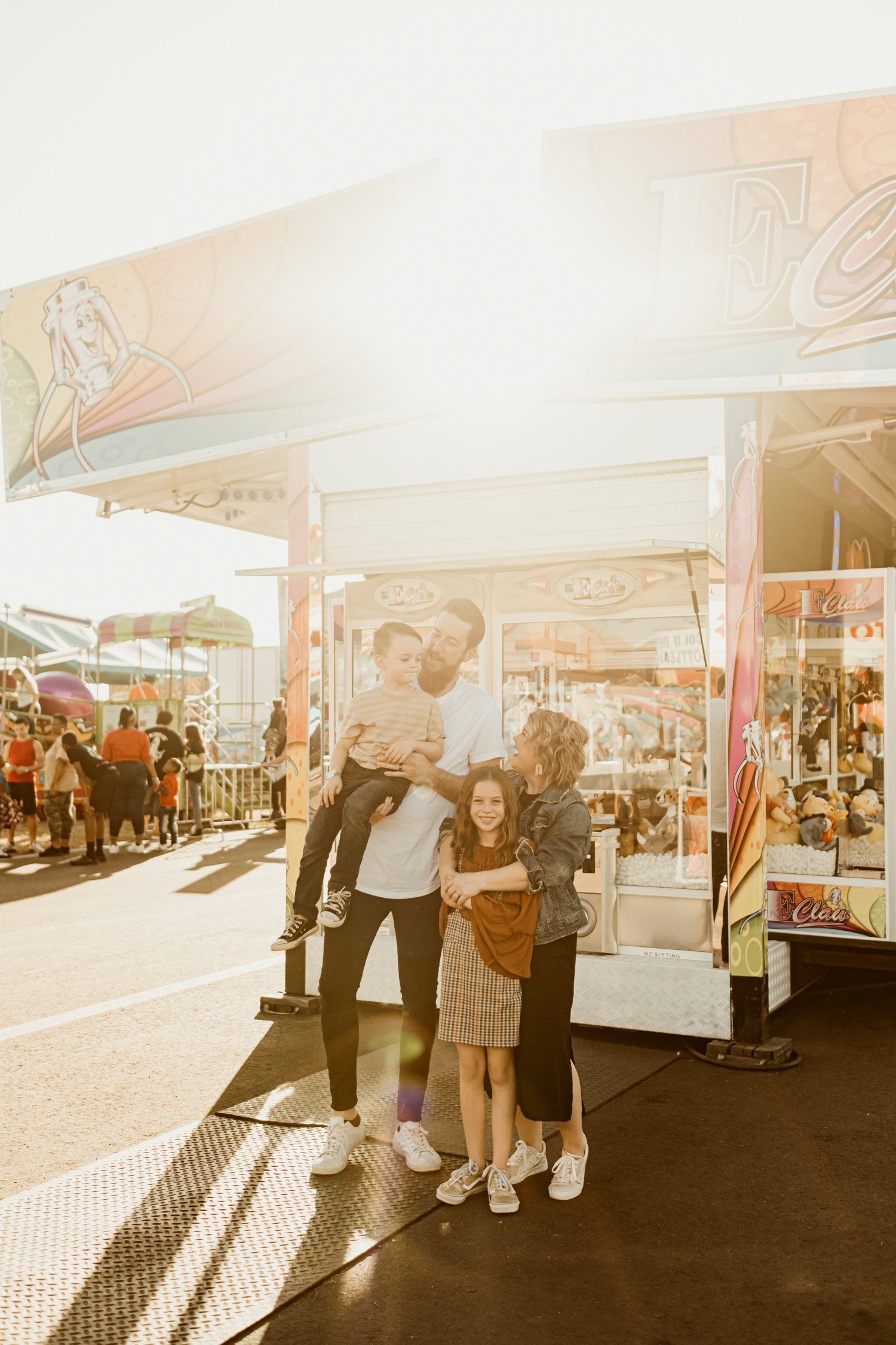 Florida State Fair Family Session Tampa Family Photography Carnival Aesthetic St Pete Largo Pinellas County Hillsborough County-6.jpg