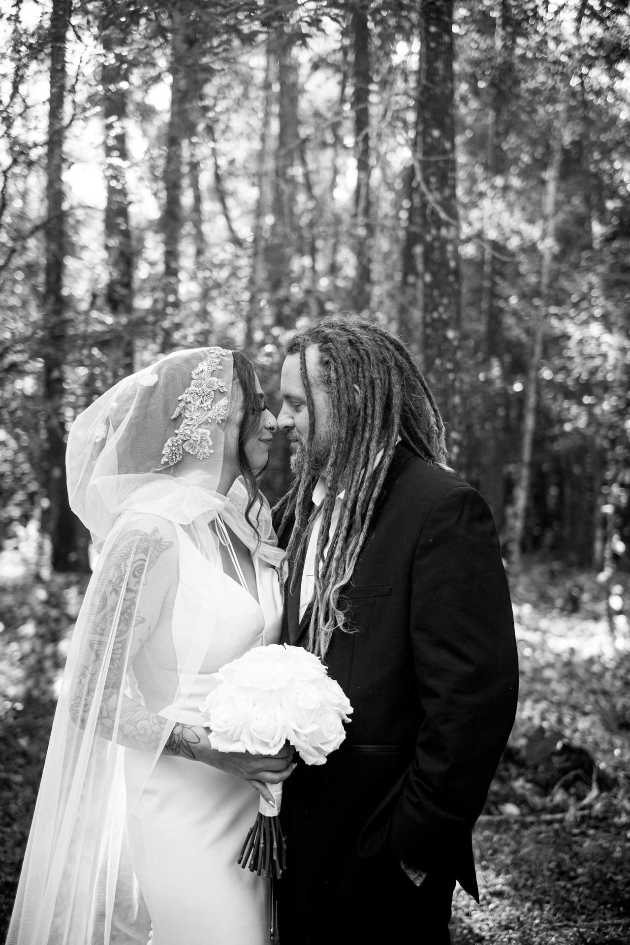 Havenwood Event Wedding in Tampa Florida Modern Wedding Inpiration Tampa Wedding Photographer Black and White Wedding Hooded Veil-37.jpg