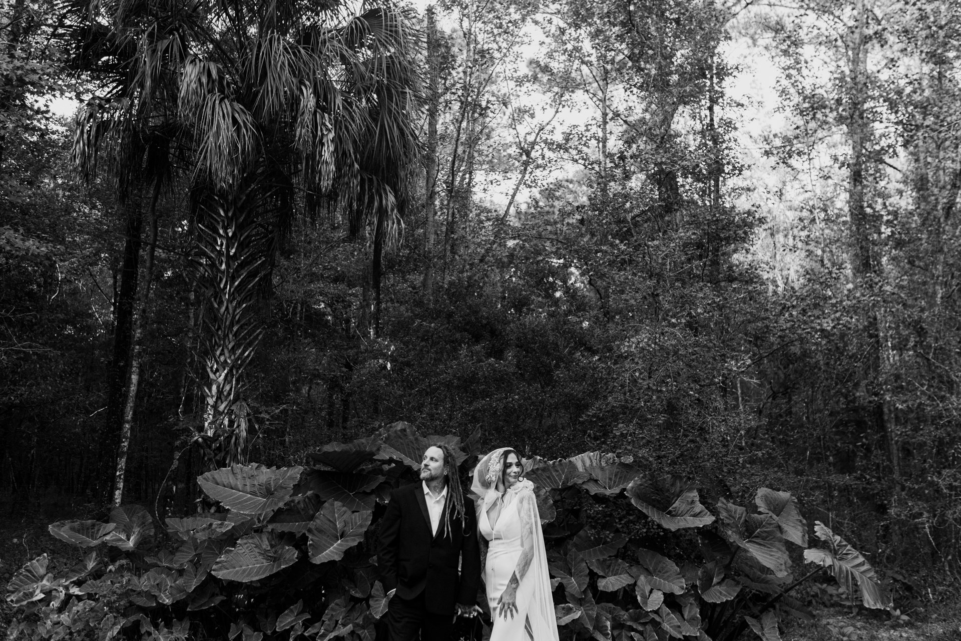 Havenwood Event Wedding in Tampa Florida Modern Wedding Inpiration Tampa Wedding Photographer Black and White Wedding Hooded Veil-68.jpg