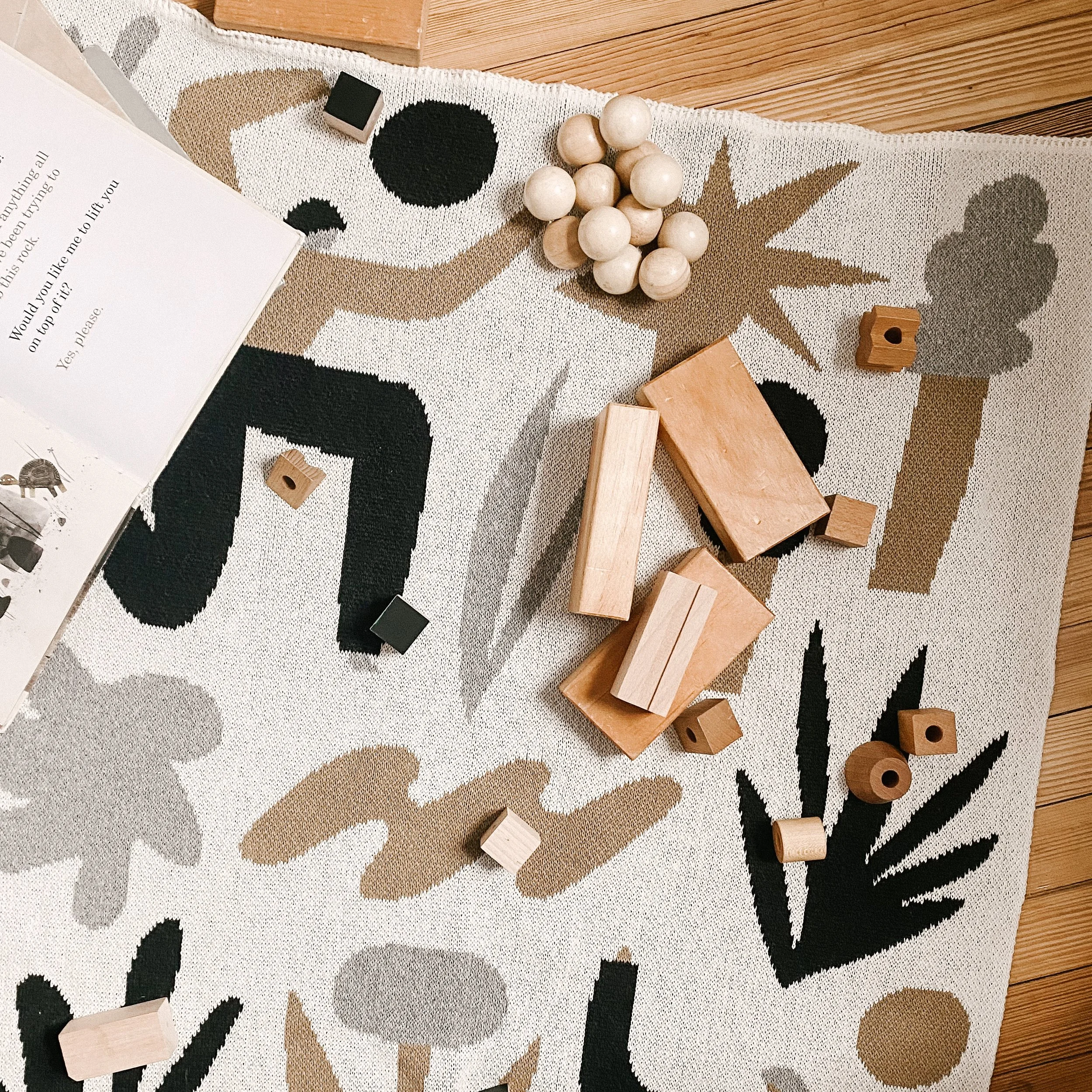 in2green - Kindred Eco Baby Throw