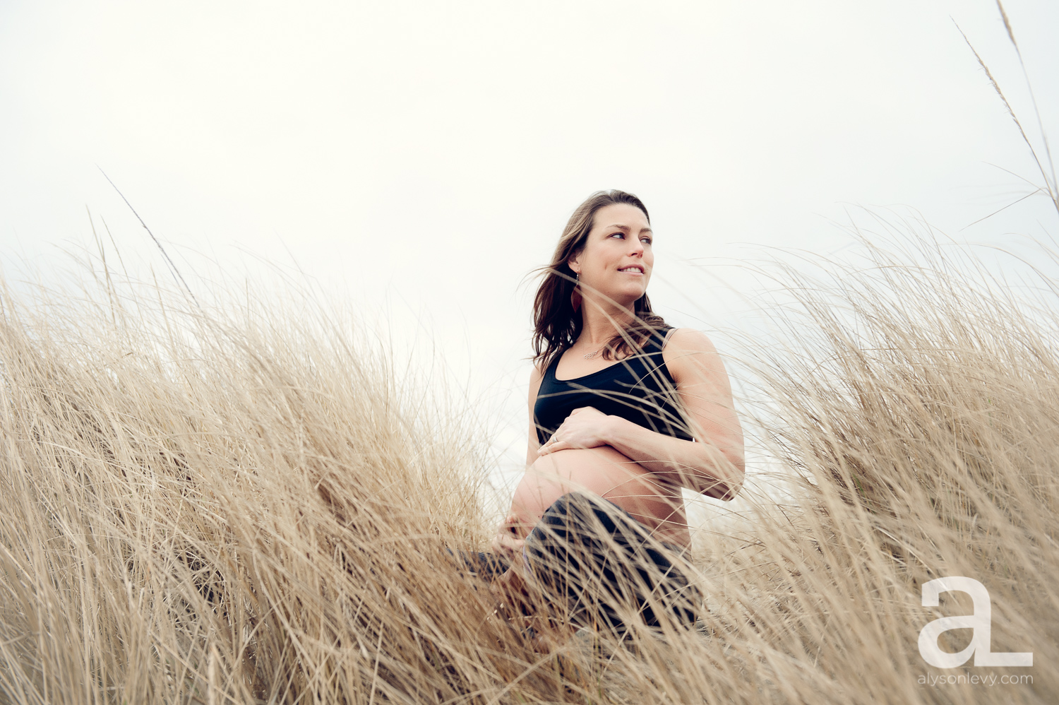 Oregon-Coast-Maternity-Photography-013.jpg