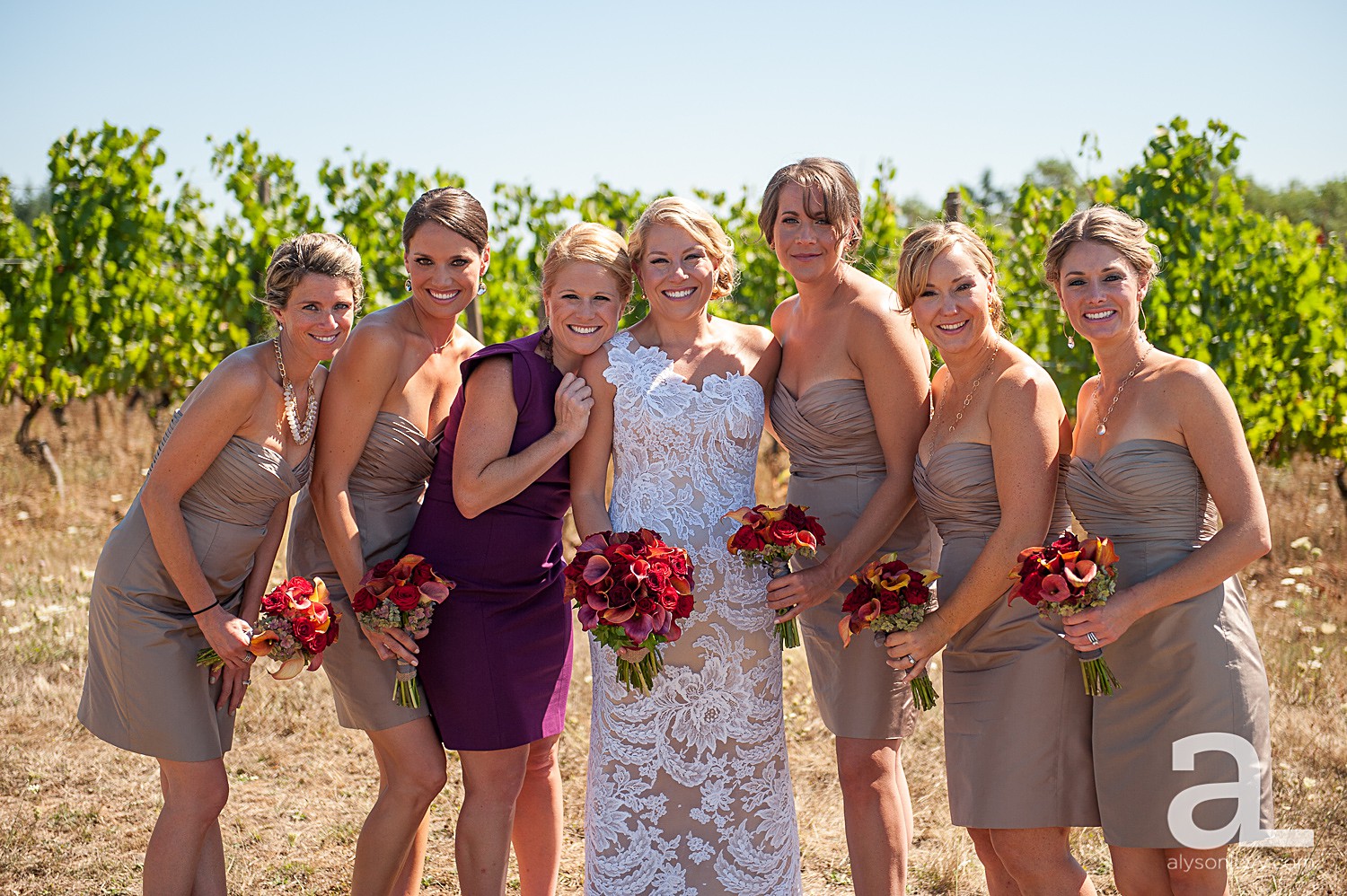 Oregon-Vineyard-Wedding-Photography_0006.jpg