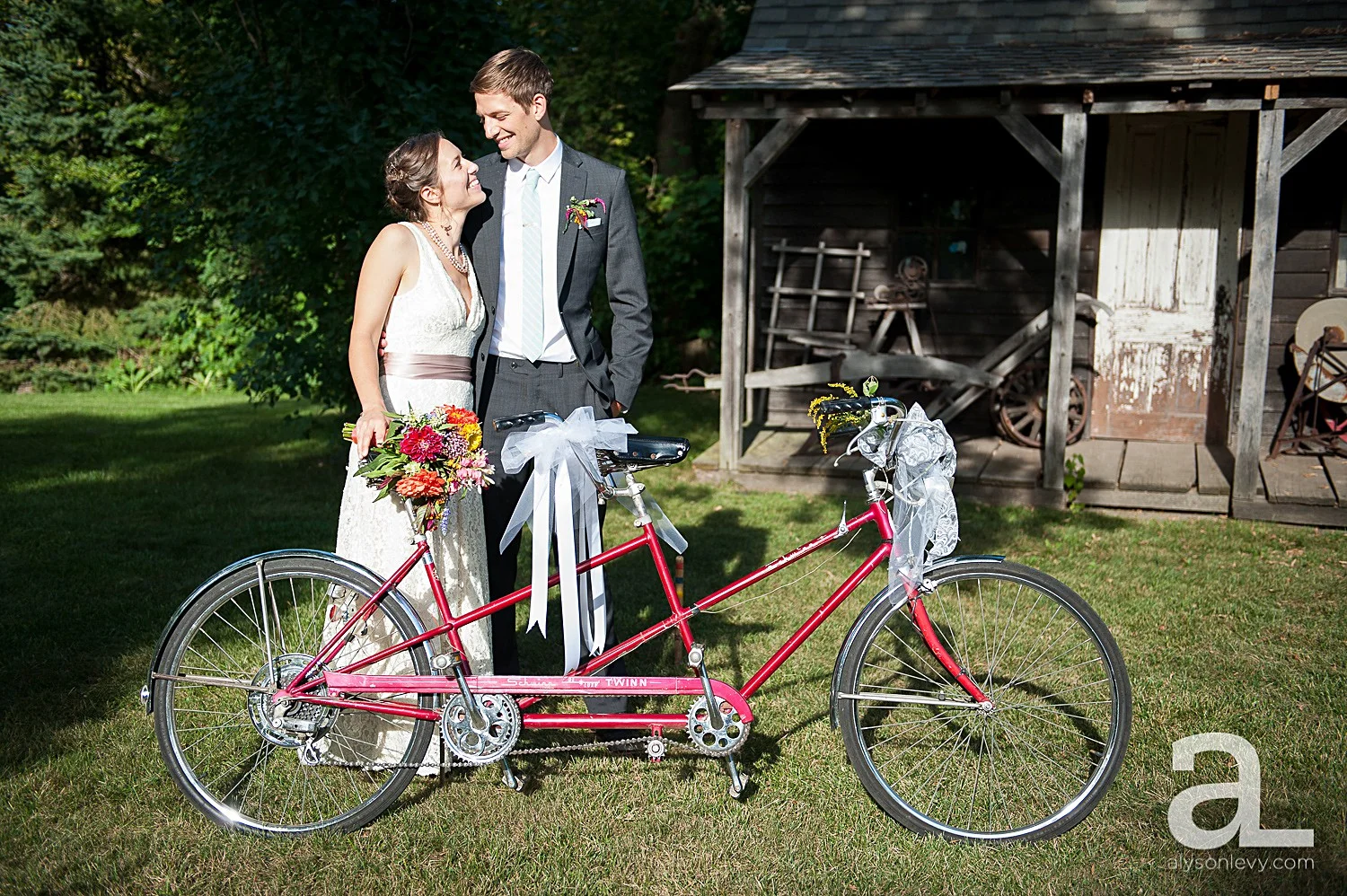 Minneapolis-Farmhouse-Wedding-Photography_0033.jpg