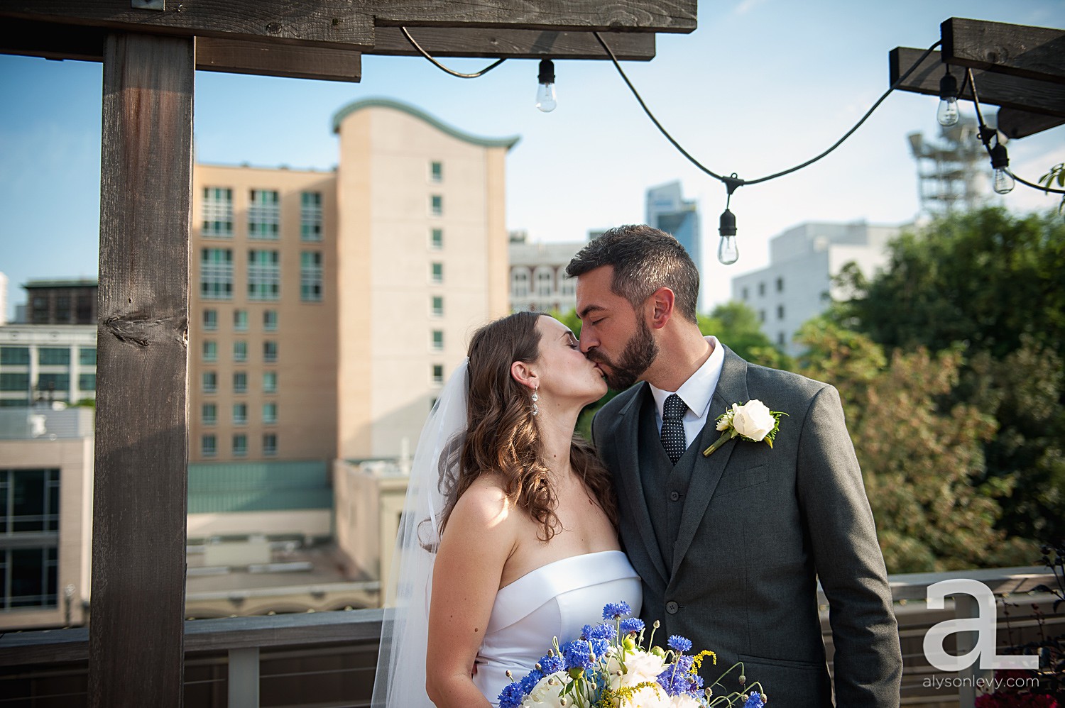 DeSoto-Rooftop-Terrace-Wedding-Photography_0030.jpg