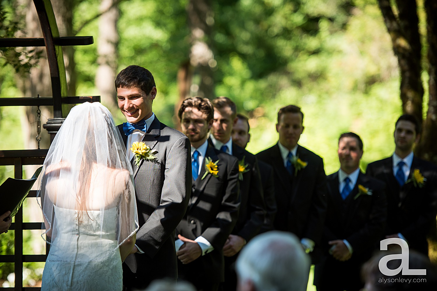 Bridal-Veil-Lakes-Wedding-Photography_0020.jpg