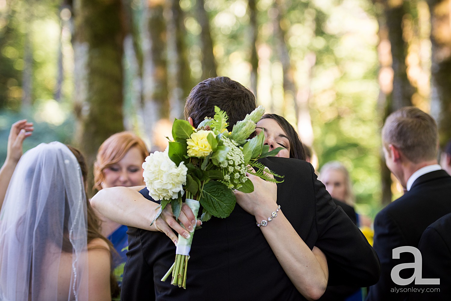 Bridal-Veil-Lakes-Wedding-Photography_0030.jpg