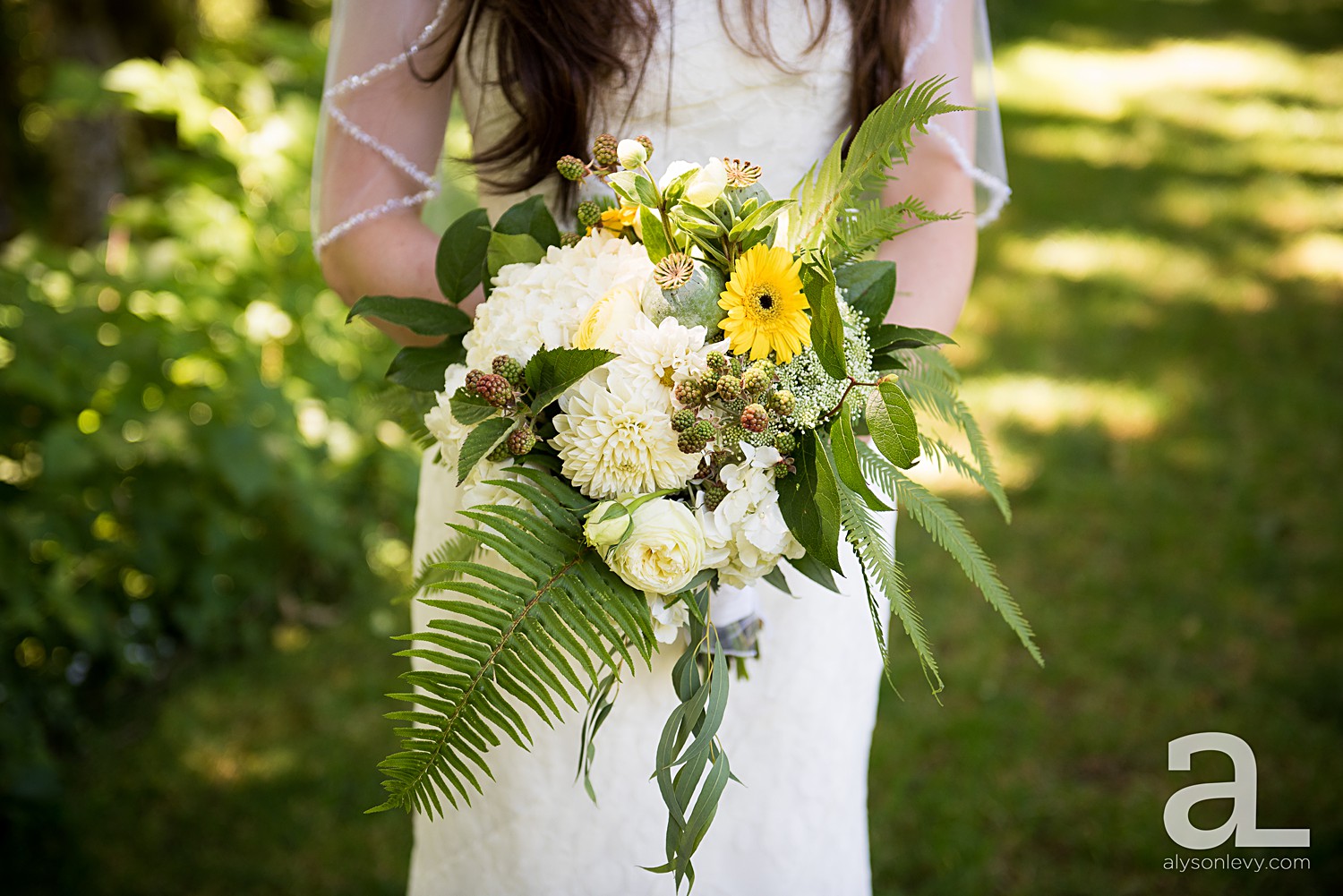 Bridal-Veil-Lakes-Wedding-Photography_0103.jpg