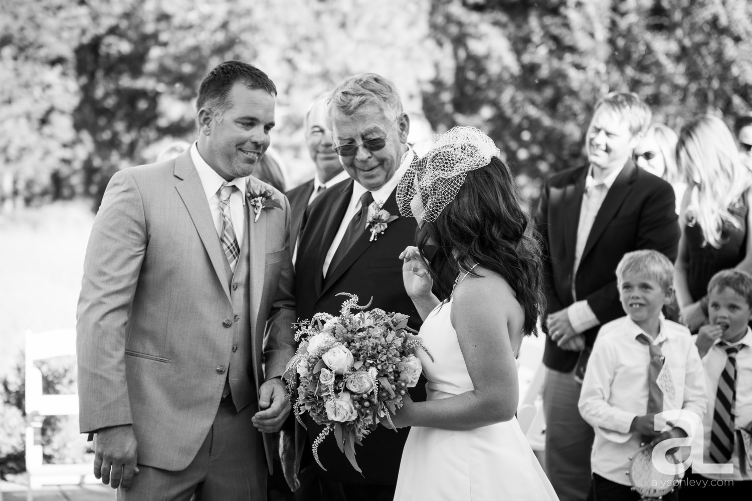 Tin-Roof-Barn-Wedding-Photography_0127.jpg