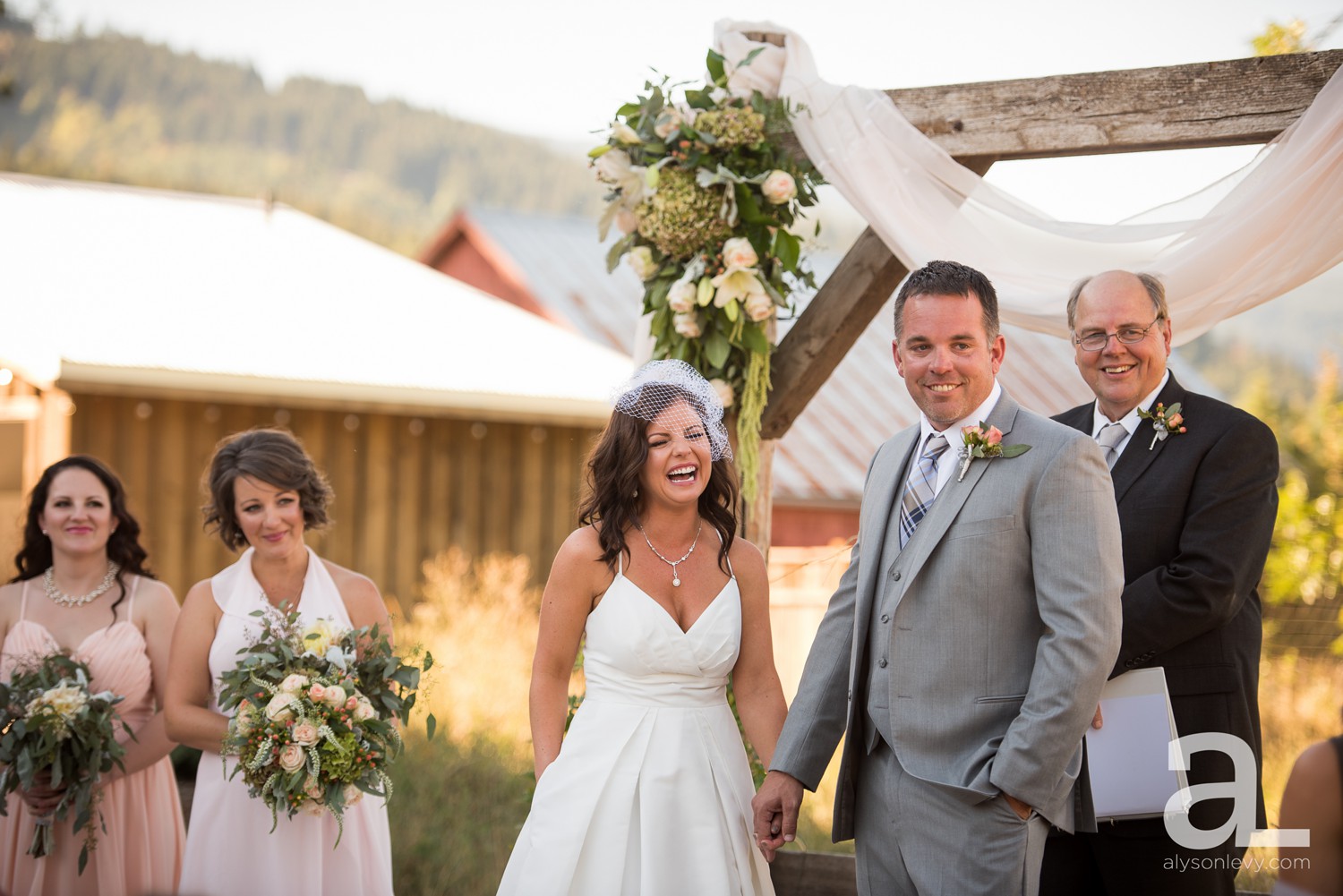 Tin-Roof-Barn-Wedding-Photography_0132.jpg