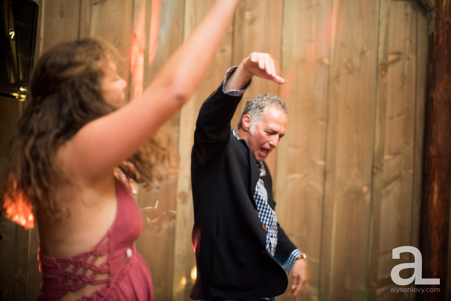 Tin-Roof-Barn-Wedding-Photography_0183.jpg