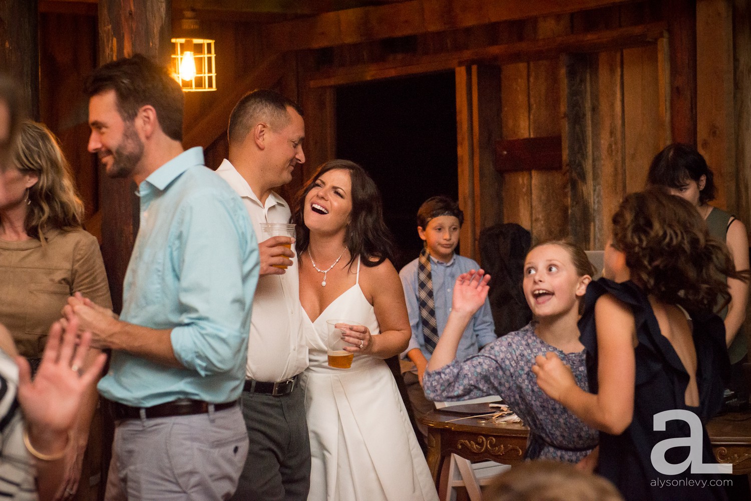 Tin-Roof-Barn-Wedding-Photography_0199.jpg