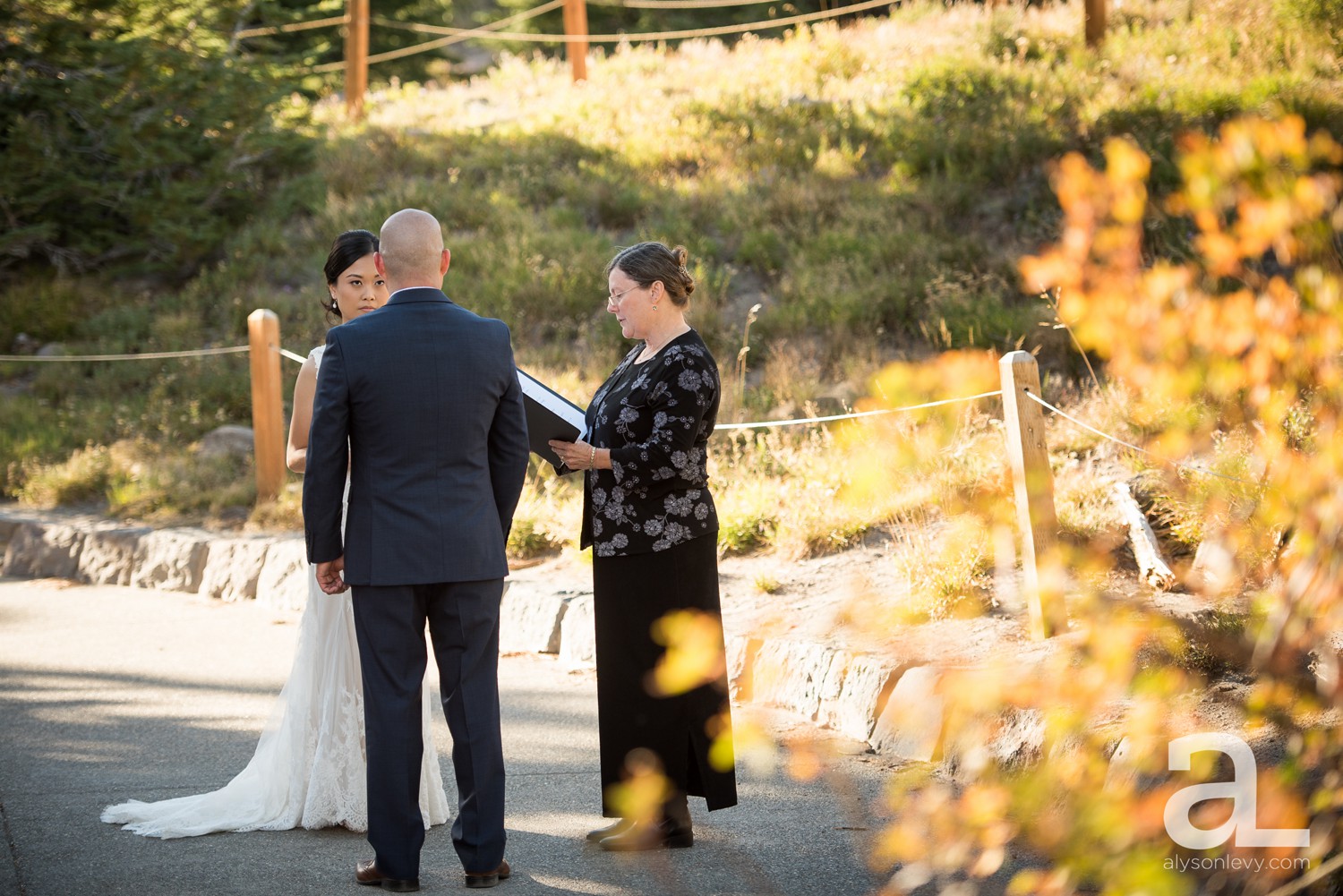 Timberline-Lodge-Wedding-Photography_0025.jpg