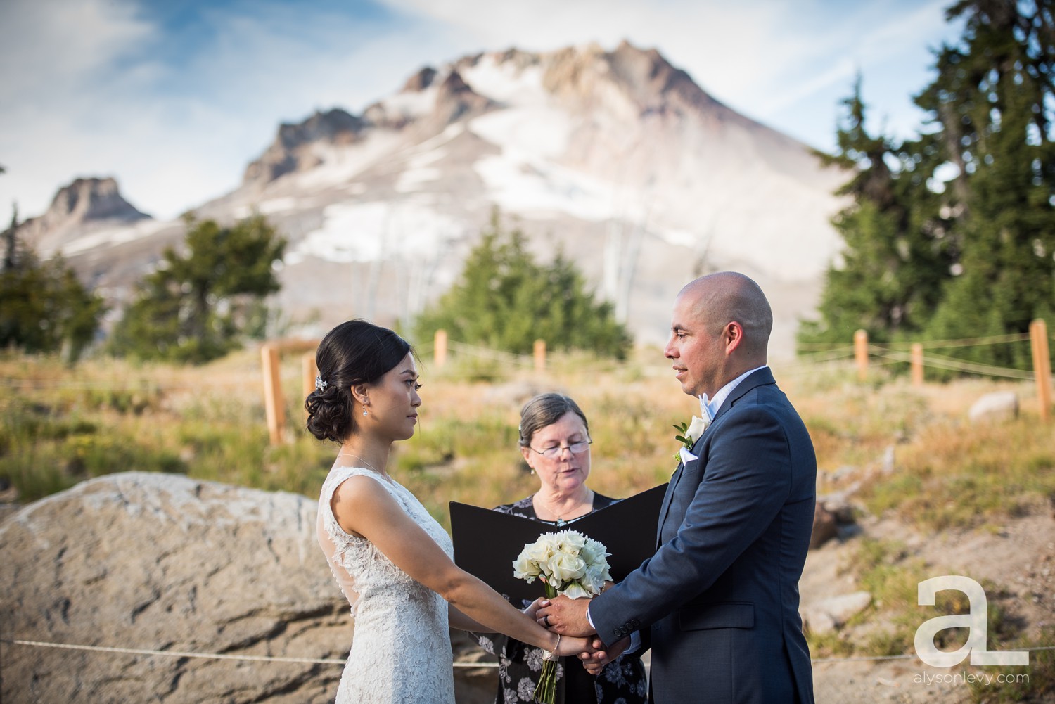 Timberline-Lodge-Wedding-Photography_0026.jpg