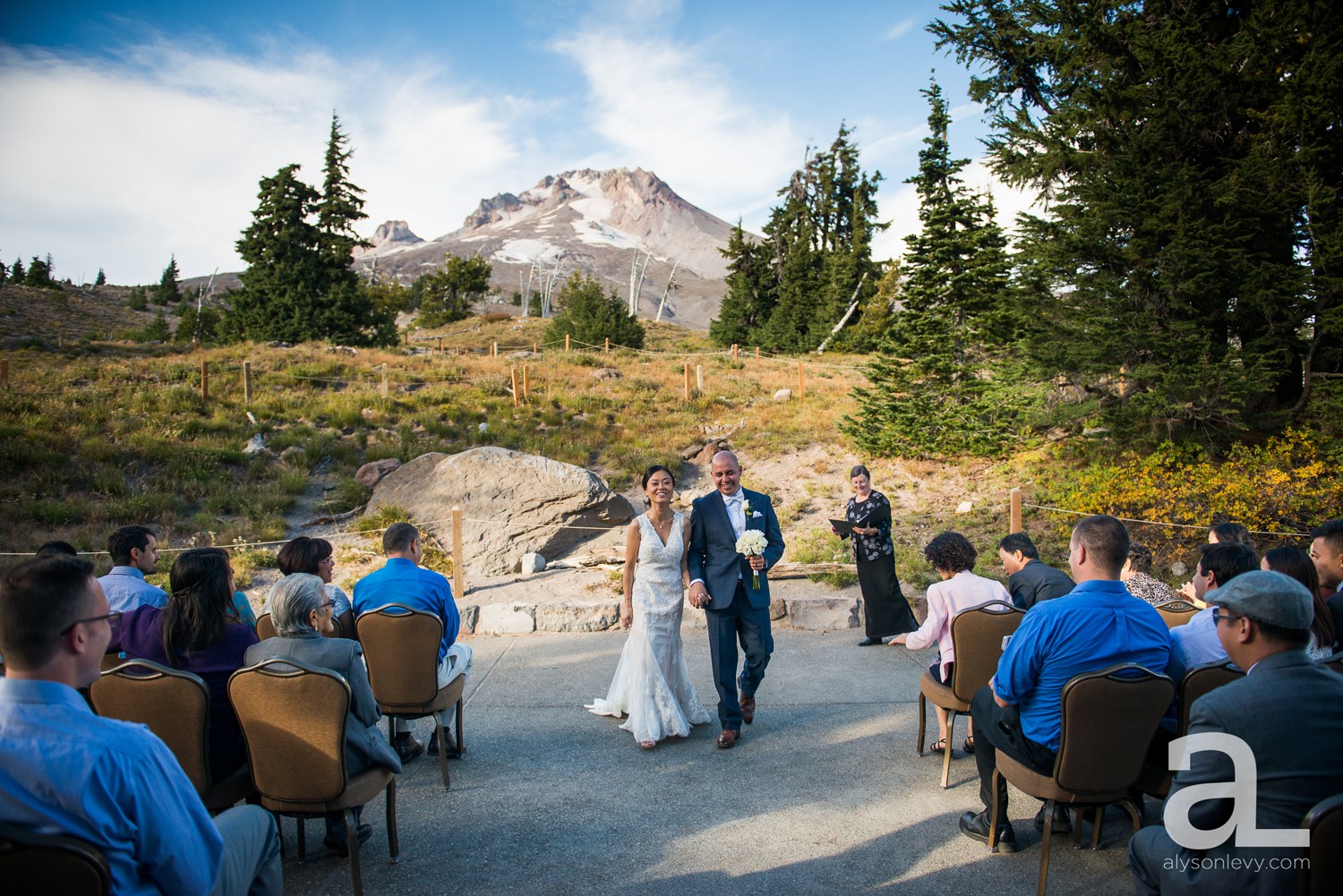 Timberline-Lodge-Wedding-Photography_0031.jpg