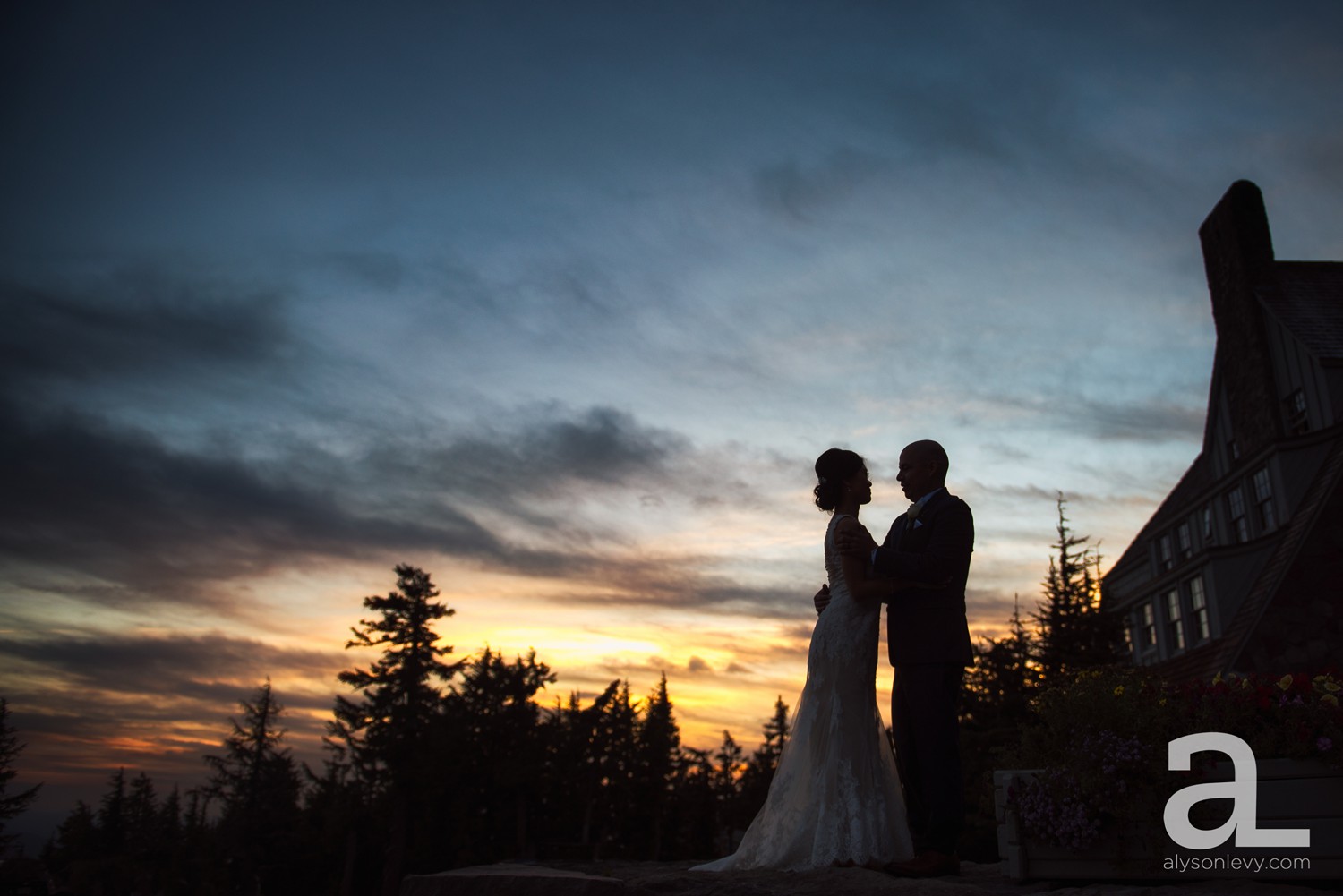 Timberline-Lodge-Wedding-Photography_0045.jpg