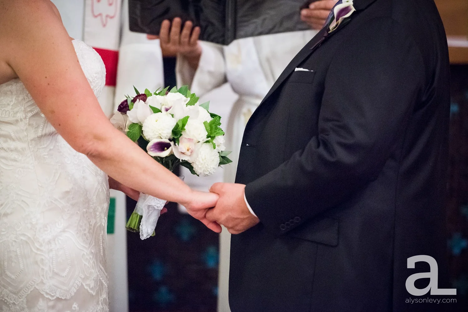 Hotel-Deluxe-Wedding-Photography-Portland-Oregon_0039.jpg