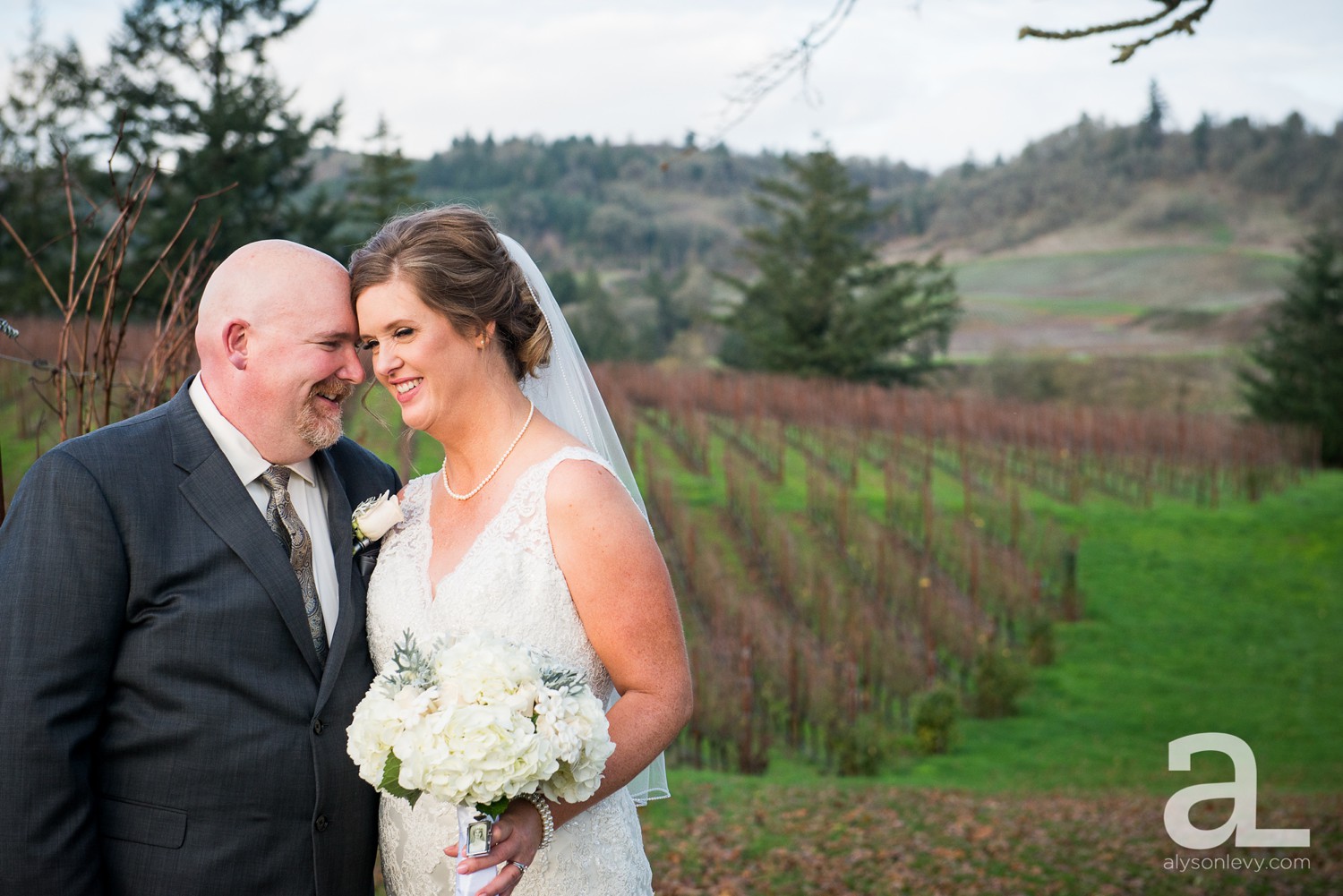 Zenith-Vineyard-Wedding-Photography-Salem_0062.jpg