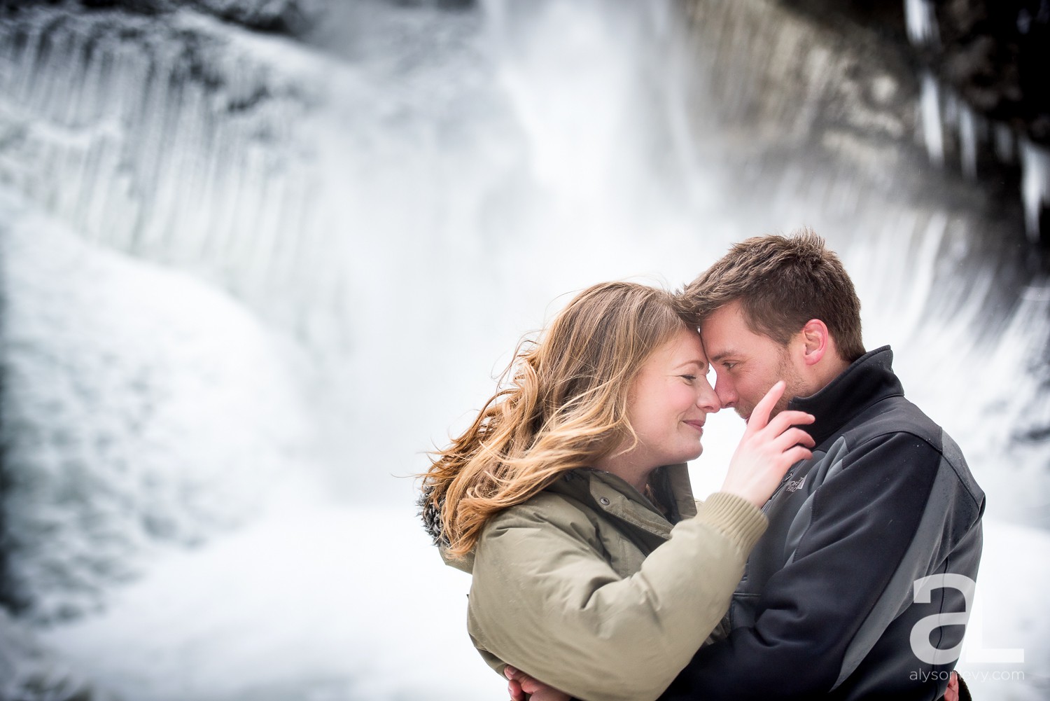 Portland-Winter-Engagement-Photography_0005.jpg