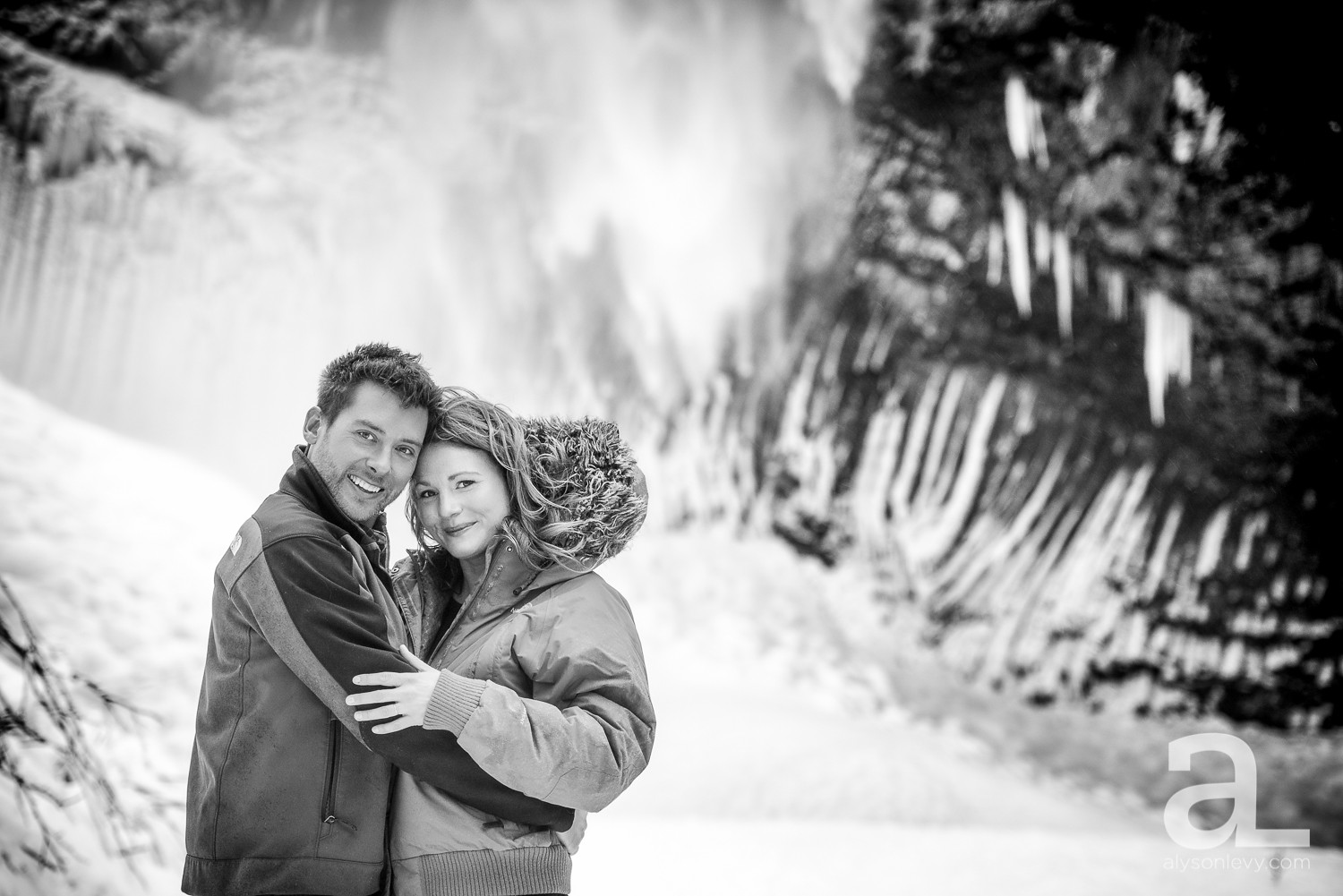 Portland-Winter-Engagement-Photography_0007.jpg