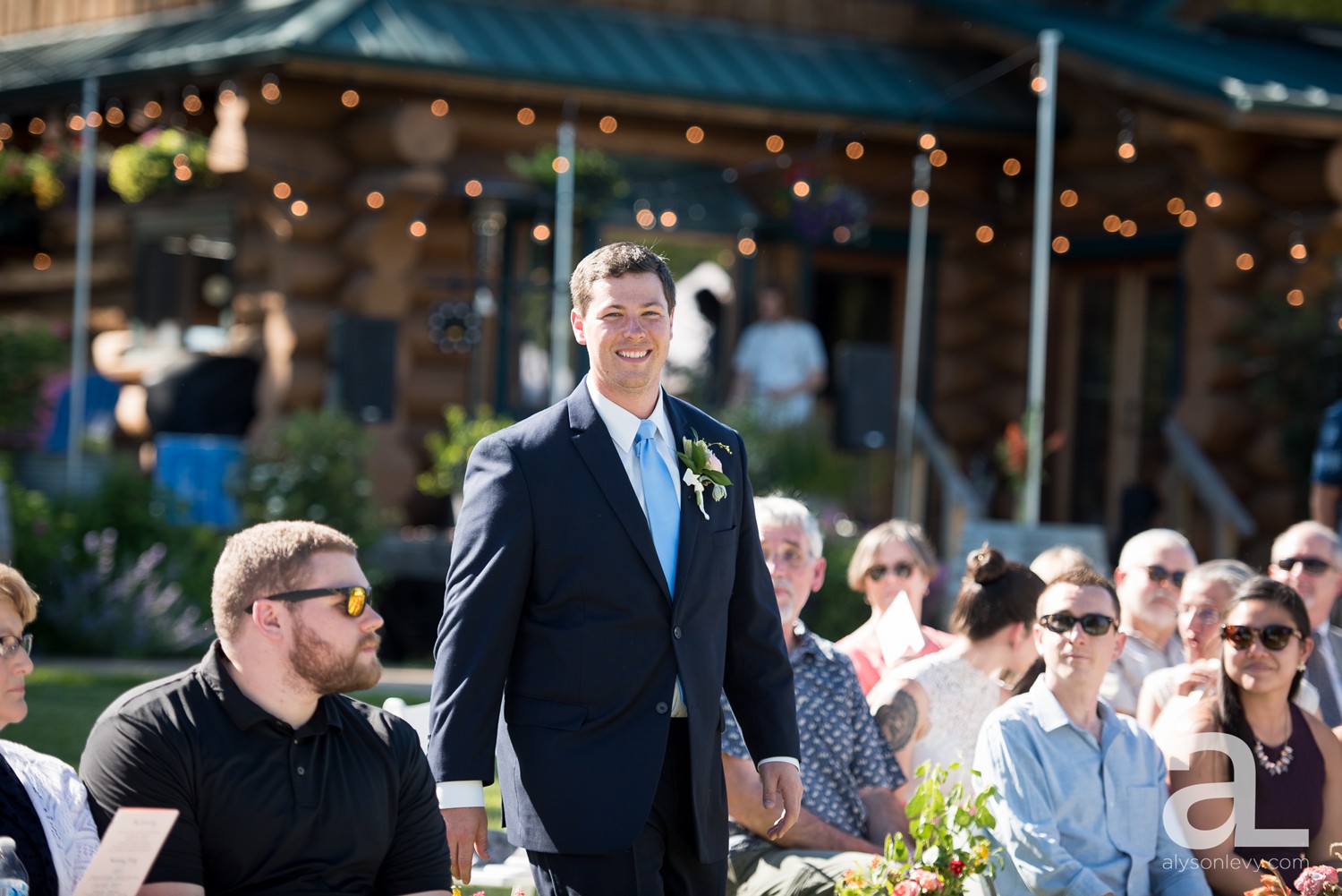 Eugene-Outdoor-Wedding-Photography-Christmas-Tree-Farm_0037.jpg