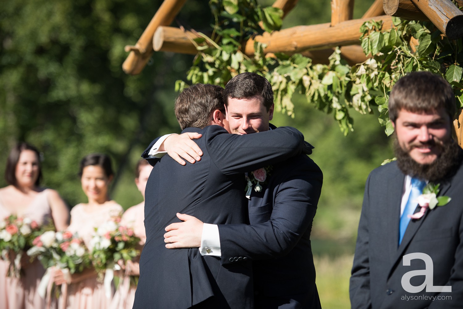 Eugene-Outdoor-Wedding-Photography-Christmas-Tree-Farm_0043.jpg