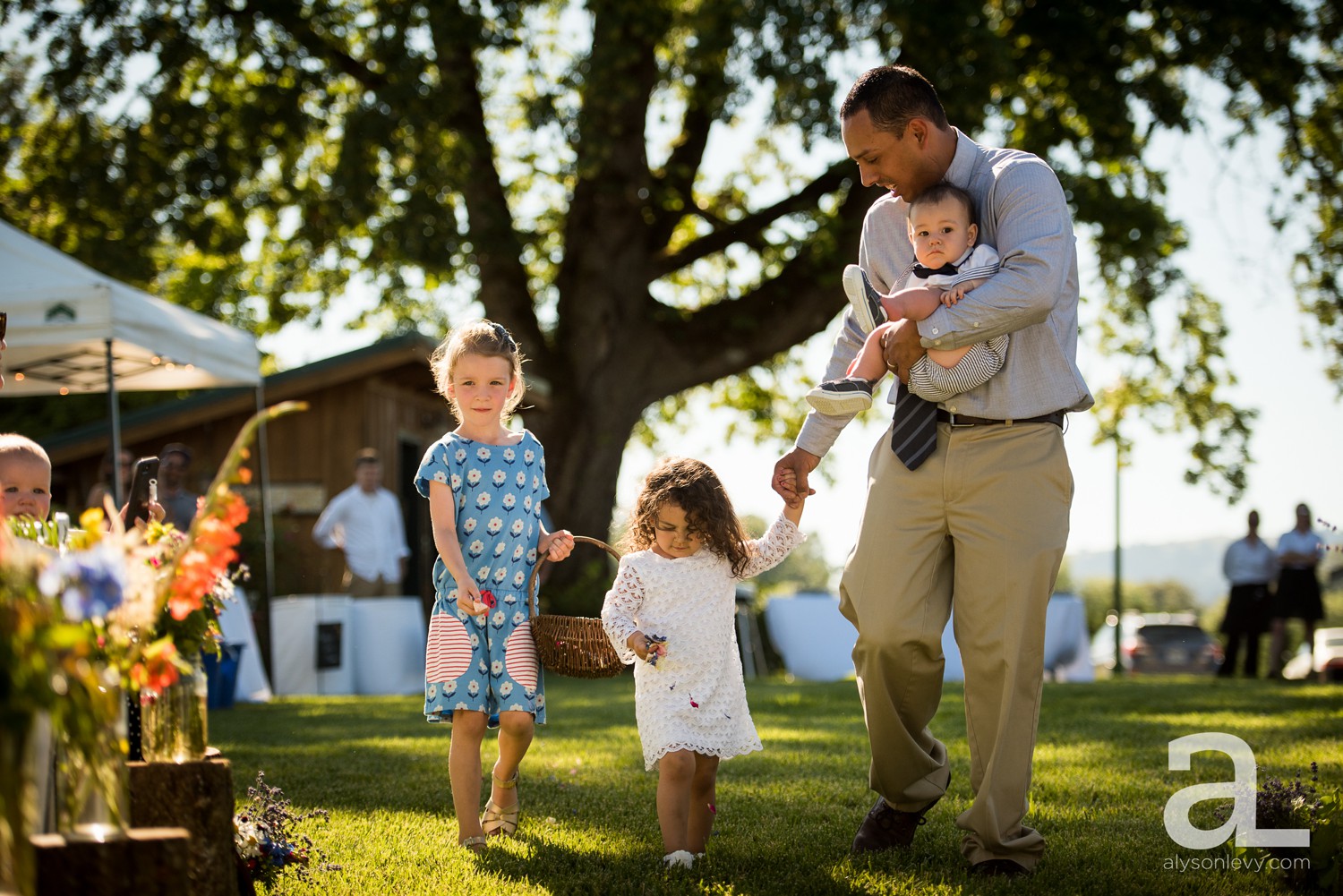 Eugene-Outdoor-Wedding-Photography-Christmas-Tree-Farm_0047.jpg