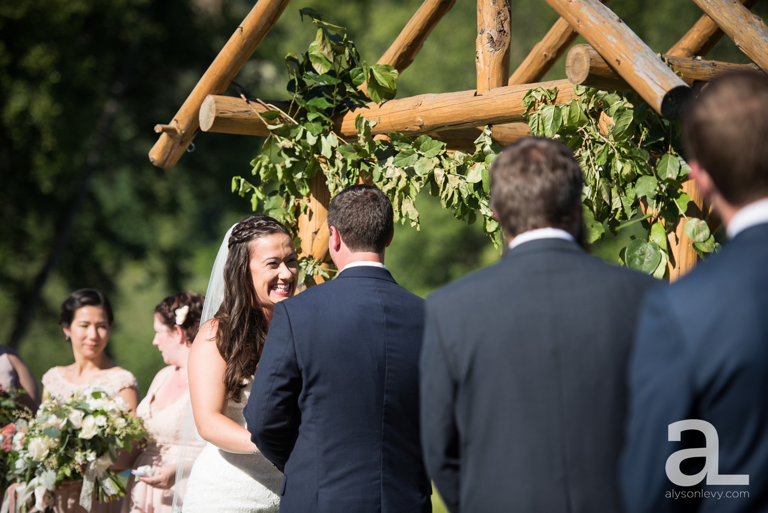 Eugene-Outdoor-Wedding-Photography-Christmas-Tree-Farm_0051.jpg