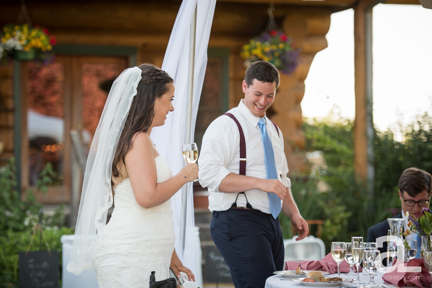 Eugene-Outdoor-Wedding-Photography-Christmas-Tree-Farm_0071.jpg