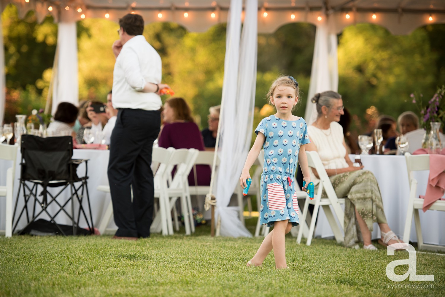Eugene-Outdoor-Wedding-Photography-Christmas-Tree-Farm_0089.jpg