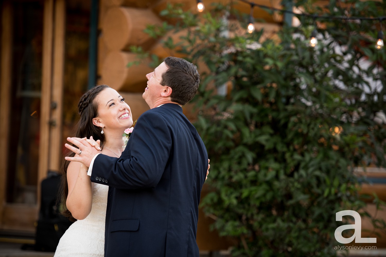 Eugene-Outdoor-Wedding-Photography-Christmas-Tree-Farm_0095.jpg