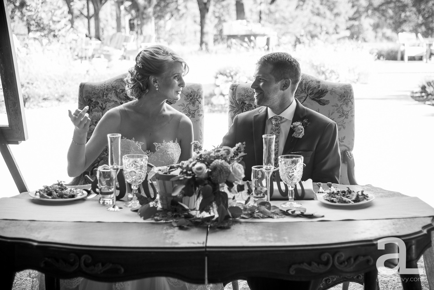 Tin-Roof-Barn-Wedding-Photography-White-Salmon-Washington_0084.jpg