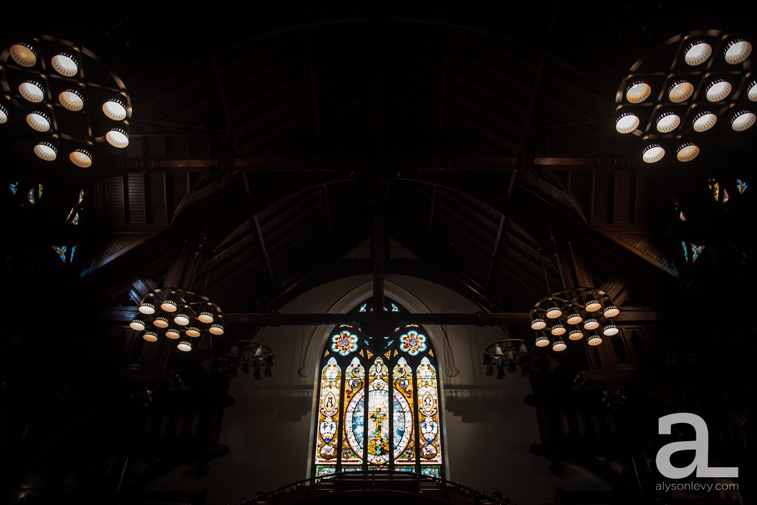 Downtown-Portland-Wedding-Photography_0020.jpg