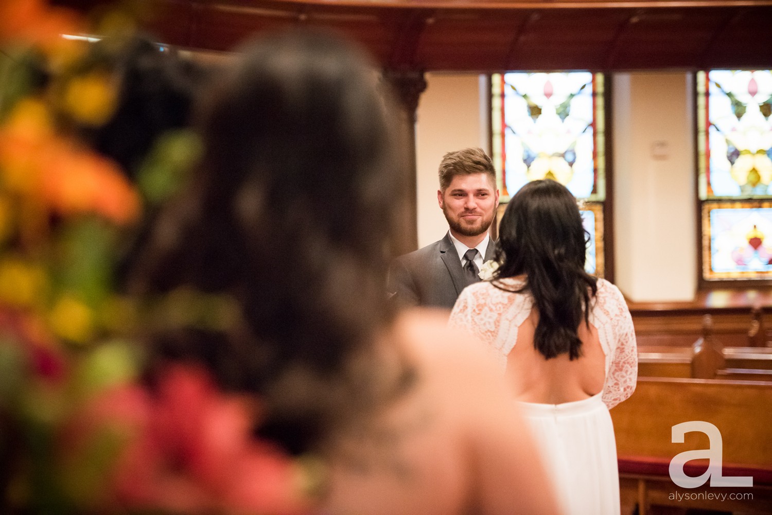 Downtown-Portland-Wedding-Photography_0041.jpg