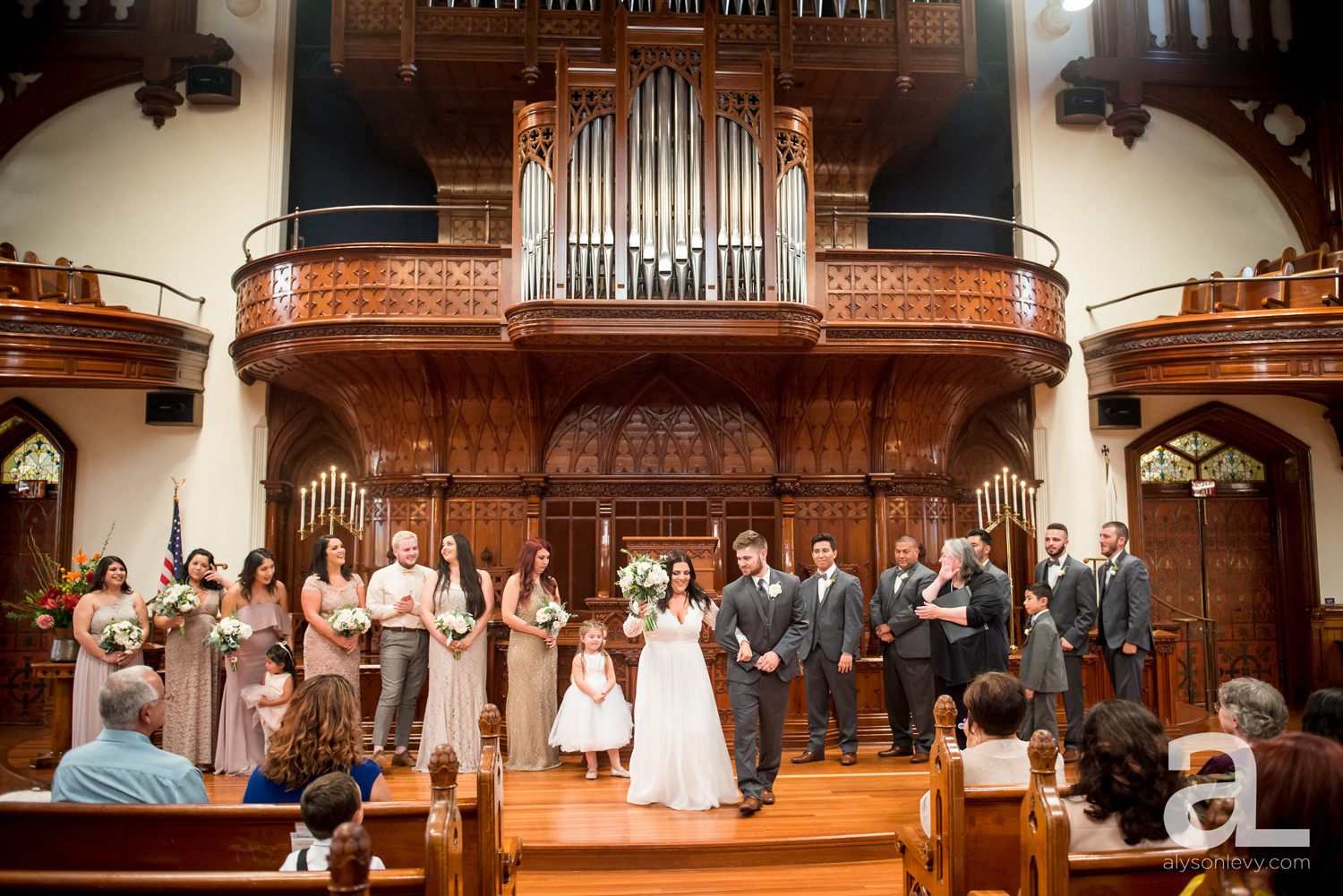 Downtown-Portland-Wedding-Photography_0052.jpg