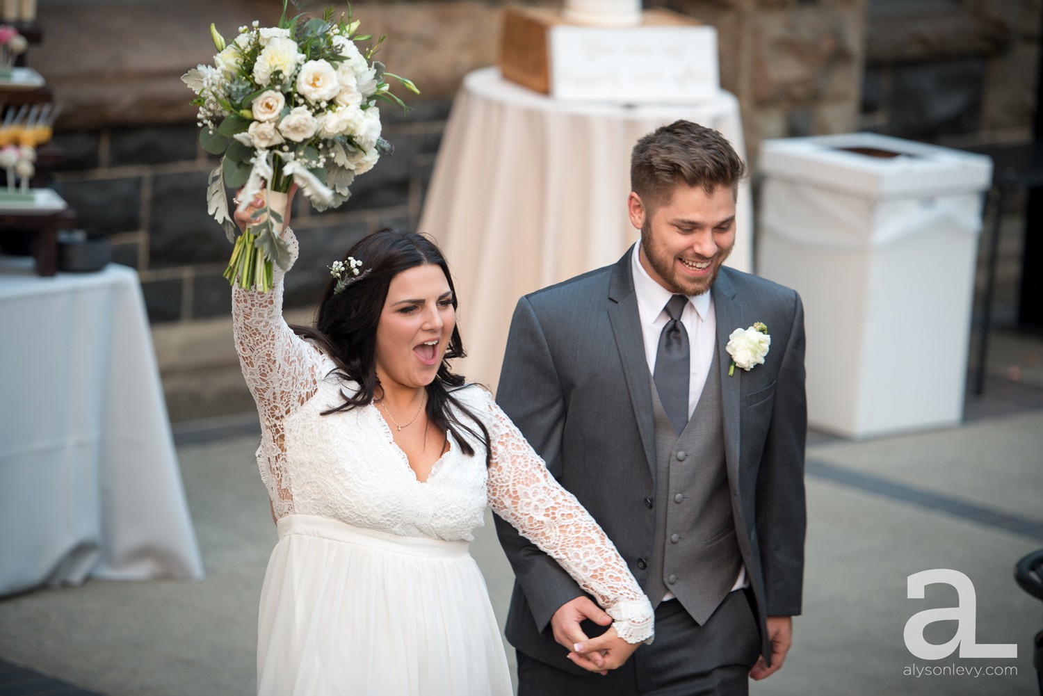 Downtown-Portland-Wedding-Photography_0066.jpg