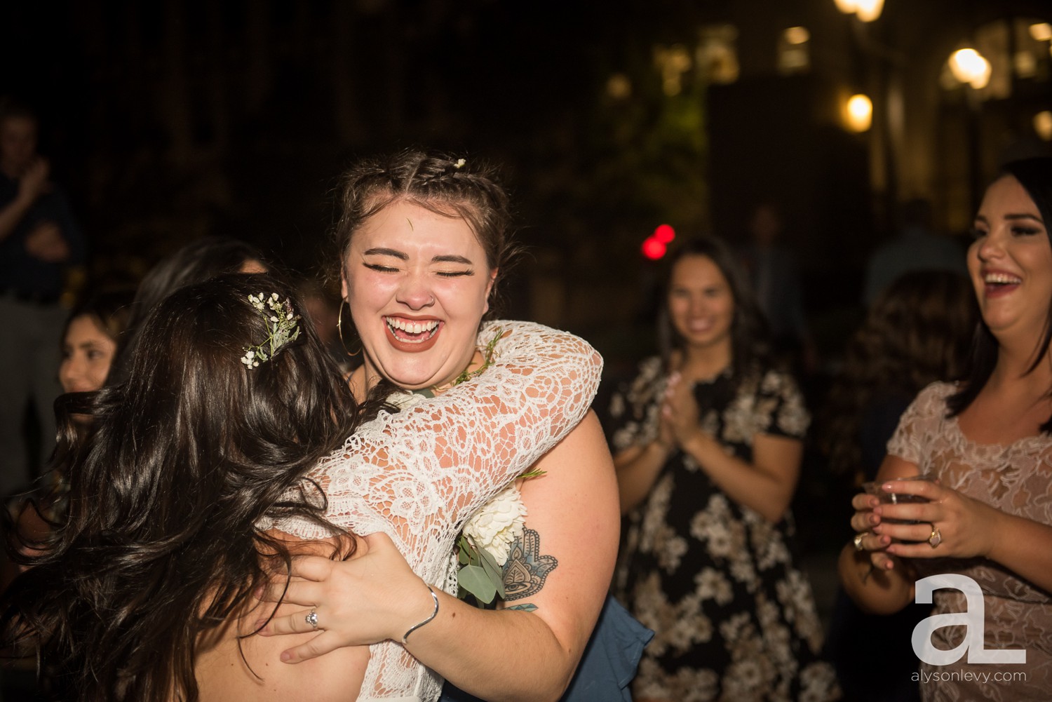 Downtown-Portland-Wedding-Photography_0091.jpg