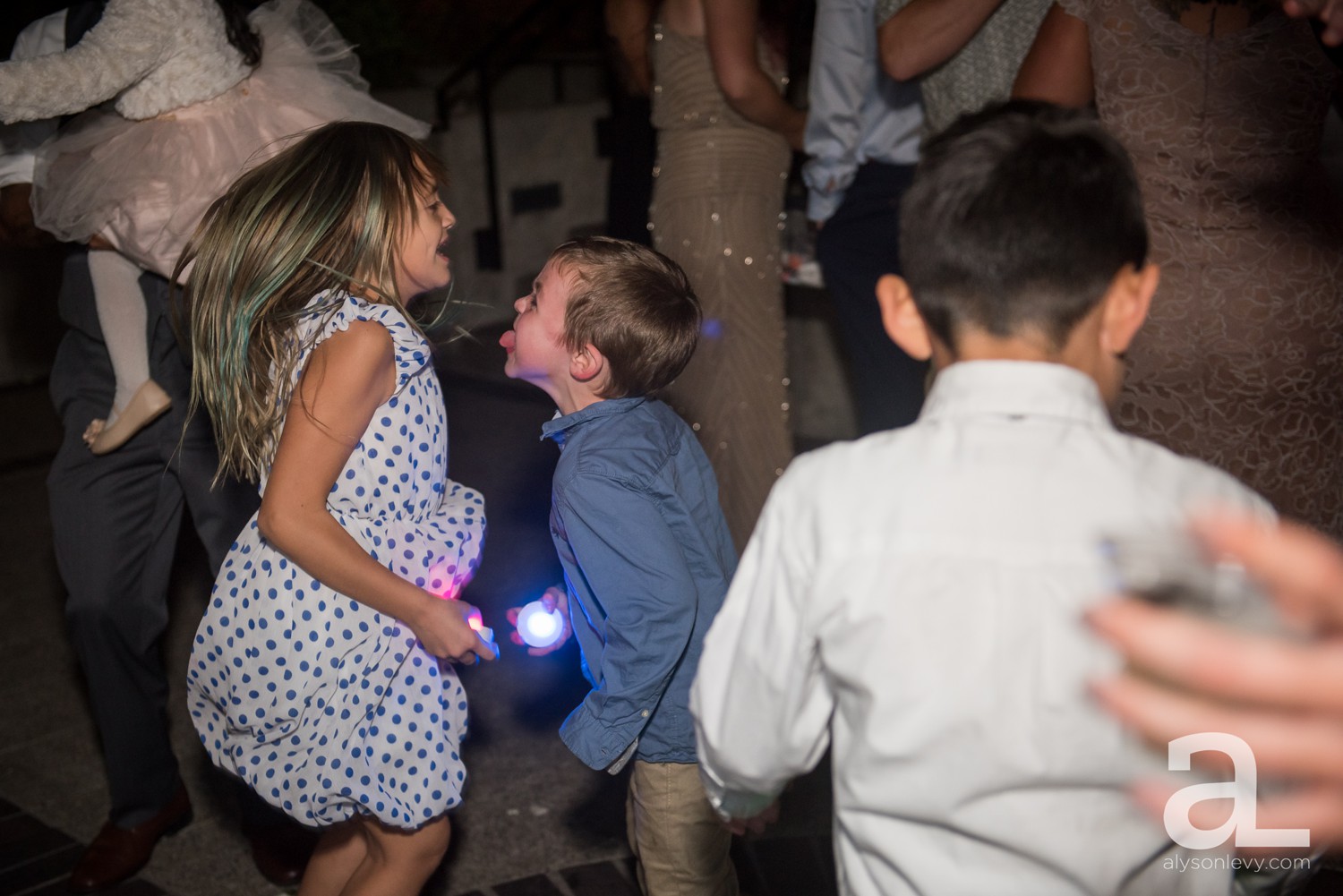 Downtown-Portland-Wedding-Photography_0095.jpg
