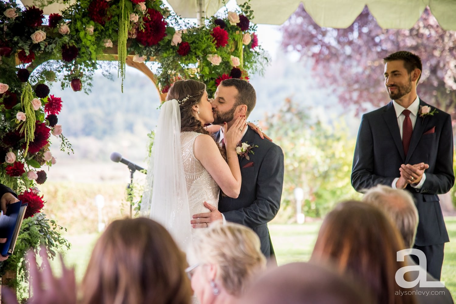 Zenith-Vineyards-Salem-Oregon-Wedding-Photography_0059.jpg