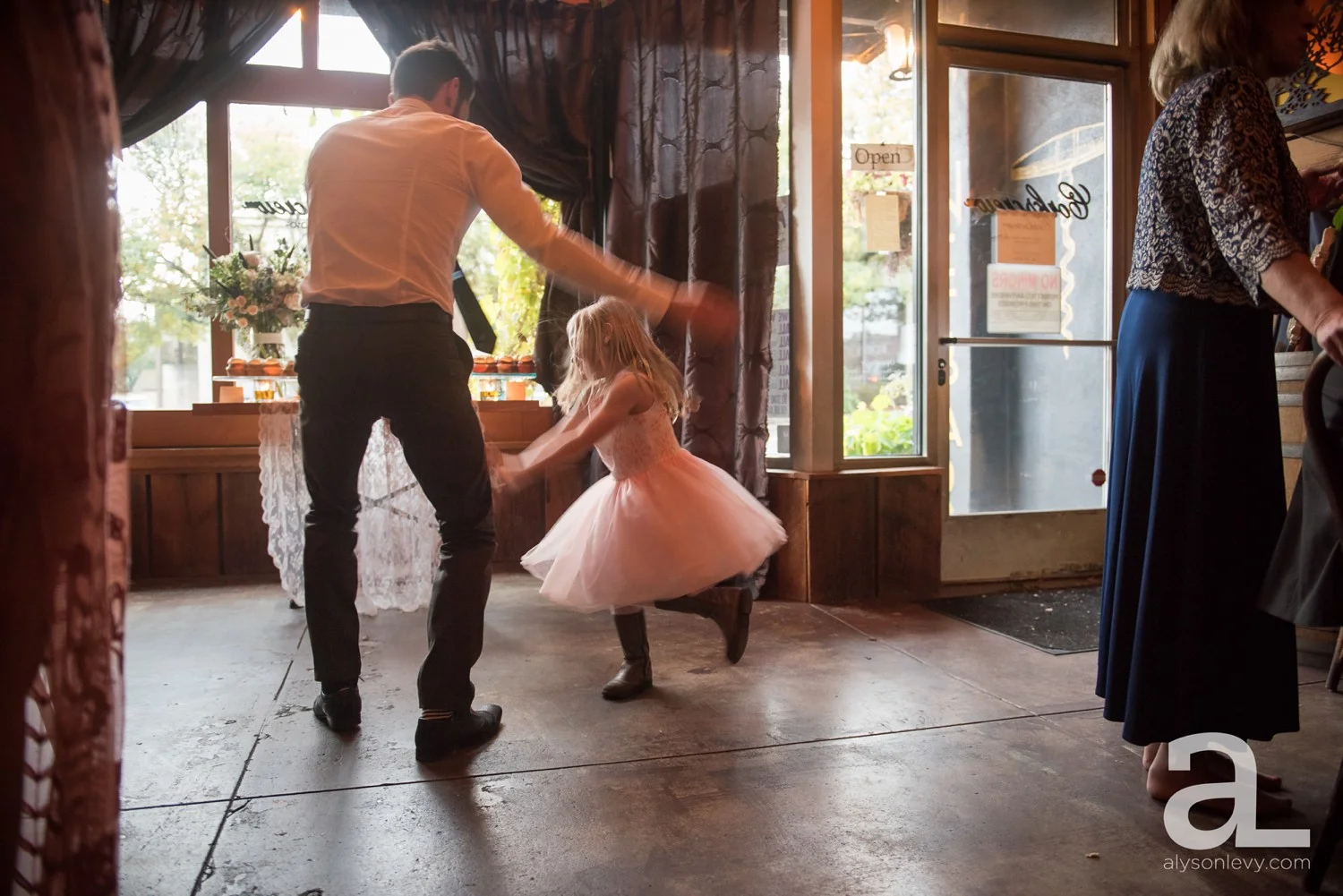 Oaks-Pioneer-Church-Portland-Oregon-Wedding-Photography_0112.jpg