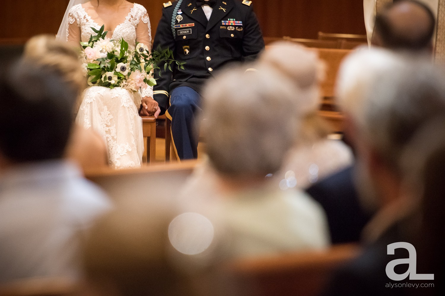 Portland-Oregon-Wedding-Photography-PortlandSpirit-Waterfront_0038.jpg