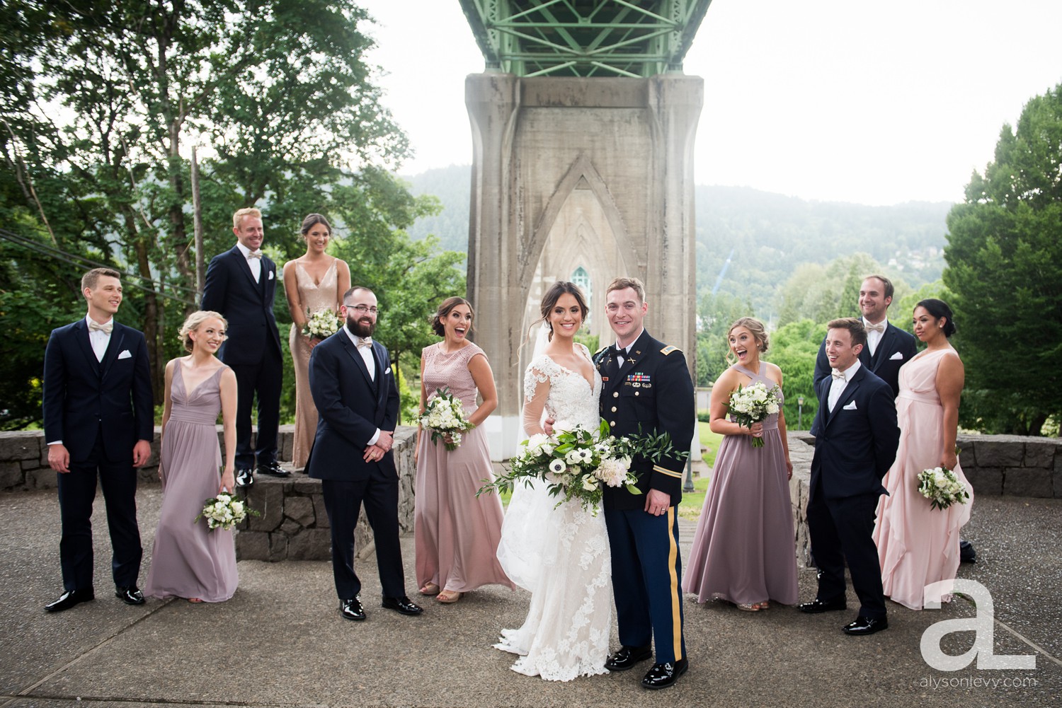 Portland-Oregon-Wedding-Photography-PortlandSpirit-Waterfront_0063.jpg