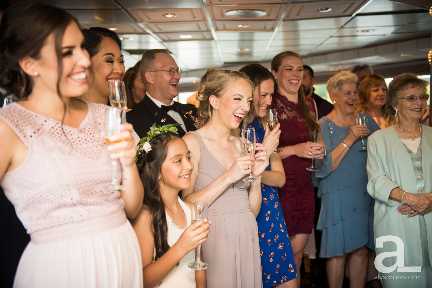 Portland-Oregon-Wedding-Photography-PortlandSpirit-Waterfront_0089.jpg