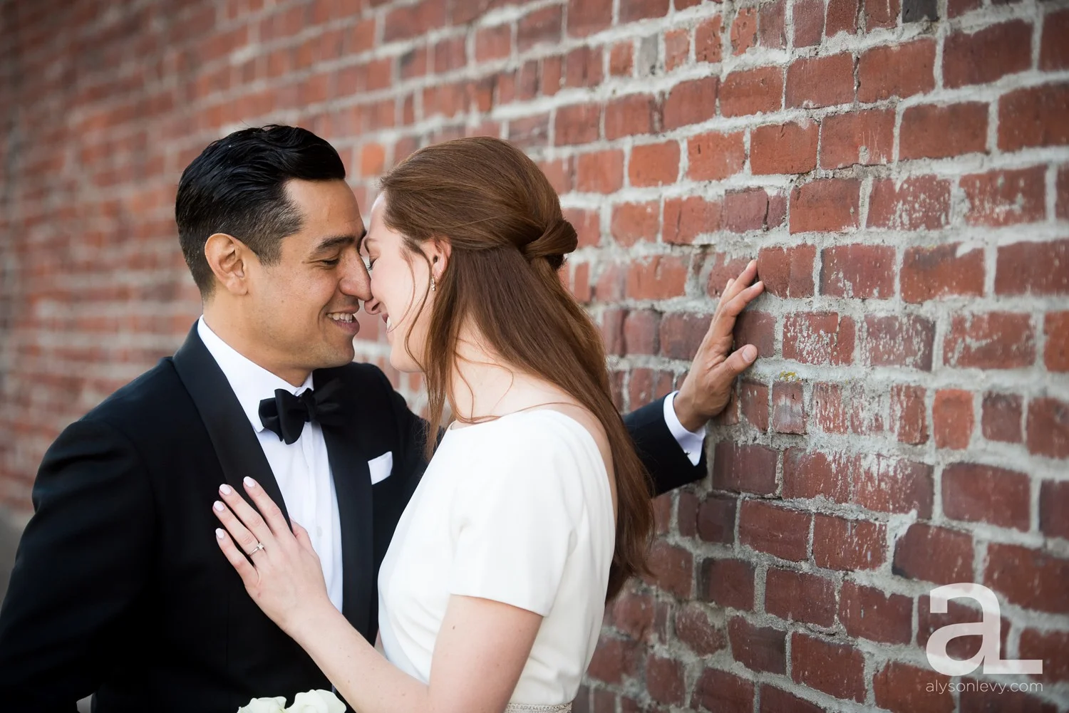 Castaway-Portland-Oregon-Urban-Wedding-Photography_0019.jpg