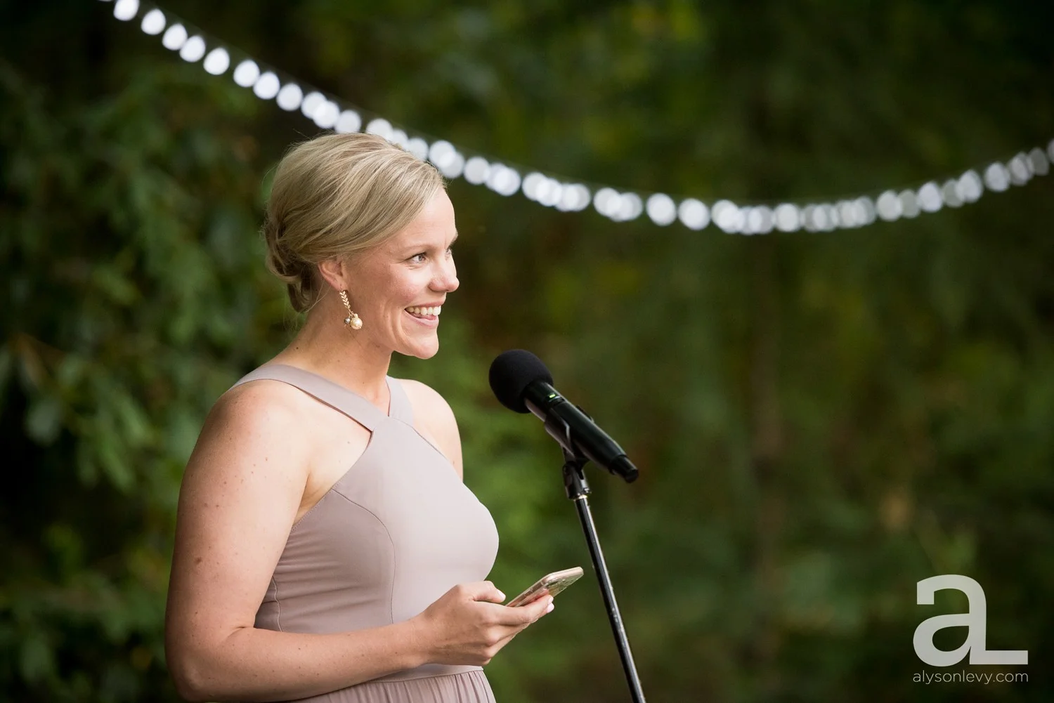 Camp-Angelos-Columbia-River-Gorge-Wedding-Photography_0106.jpg