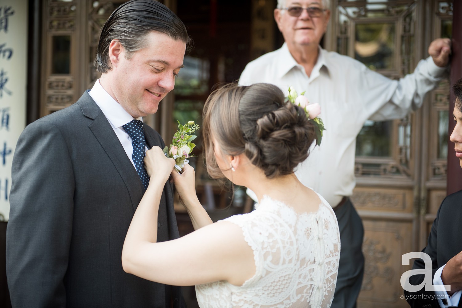 Coopers-Hall-Lan-Su-Chinese-Garden-Portland-Wedding-Photography_0020.jpg