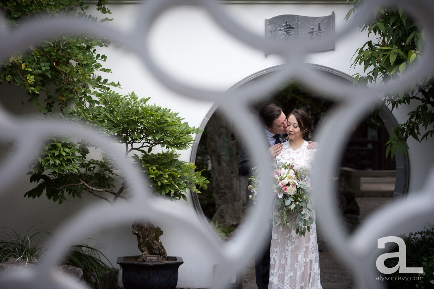 Coopers-Hall-Lan-Su-Chinese-Garden-Portland-Wedding-Photography_0033.jpg