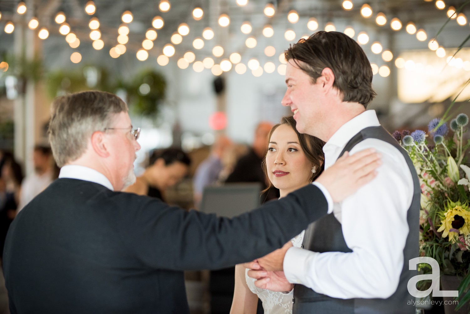 Coopers-Hall-Lan-Su-Chinese-Garden-Portland-Wedding-Photography_0103.jpg